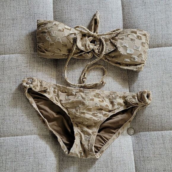 Beautiful Marc Jacob's bikini. Like New!! - Picture 1 of 11